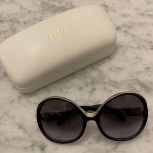 Chloé black round sunglasses CE 713S